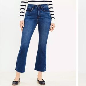 The LOFT Curvy Kick Drop Jeans